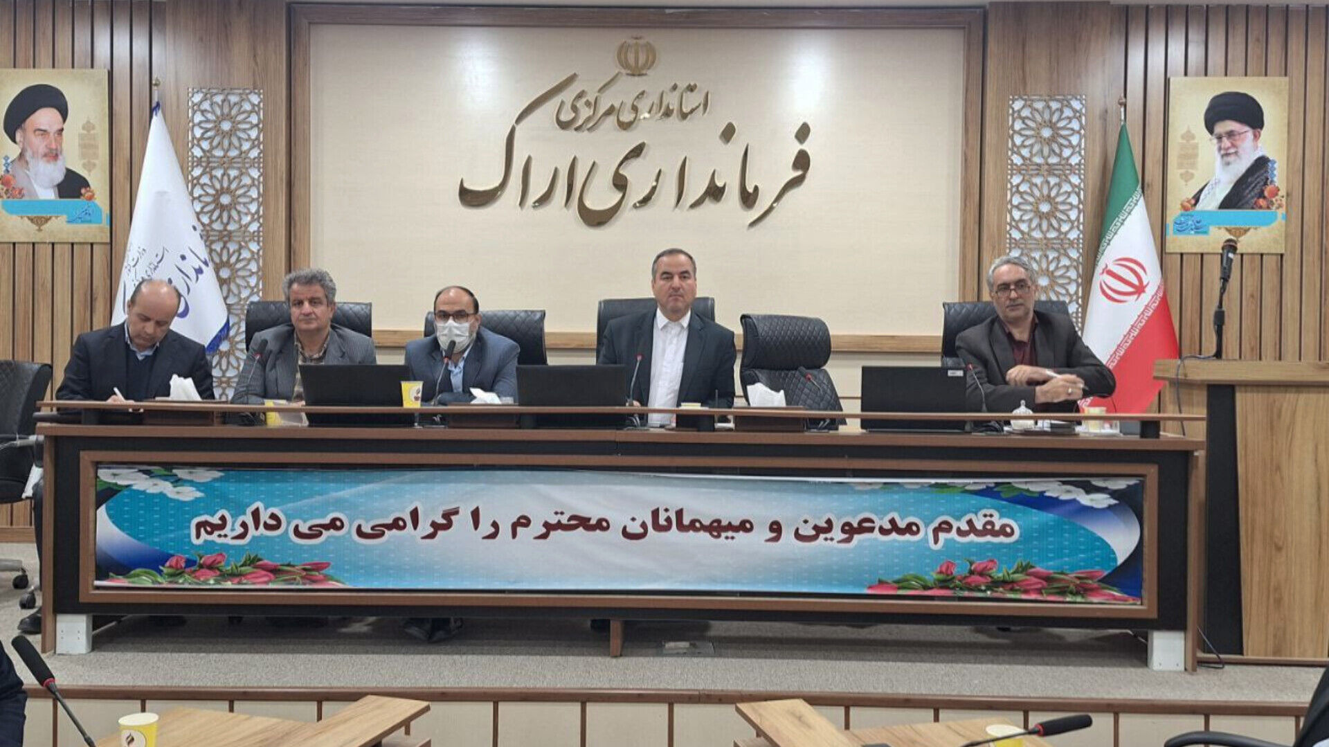 بررسی مسائل جامعه کار و تولید در نشست ویژه تشکل‌های کارگری با فرماندار اراک