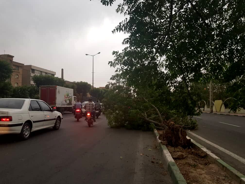 وقوع طوفان در تهران