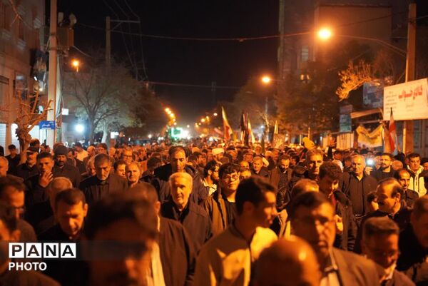 اجتماع باشکوه کوهدشتی‌ها در میدان امام خمینی(ره) 