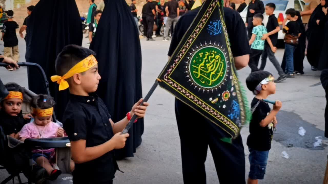 دسته عزای احلی من العسل در کاشان