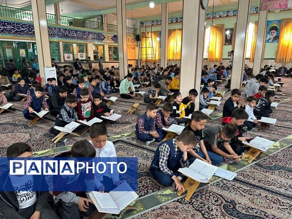 محفل انس با قرآن دانش‌آموزی یادوآره شهدای دانش‌آموز غزه در شهرستان چناران