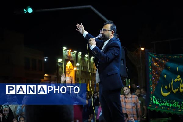 غدیر کیلومتری کاشان؛ جشن بی‌وقفه‌ی ولایت در چهارراه نماز