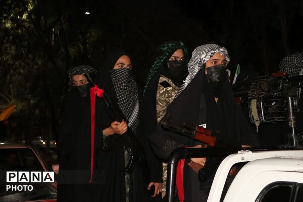 رژه خودرویی دختران جان فدا در فهرج