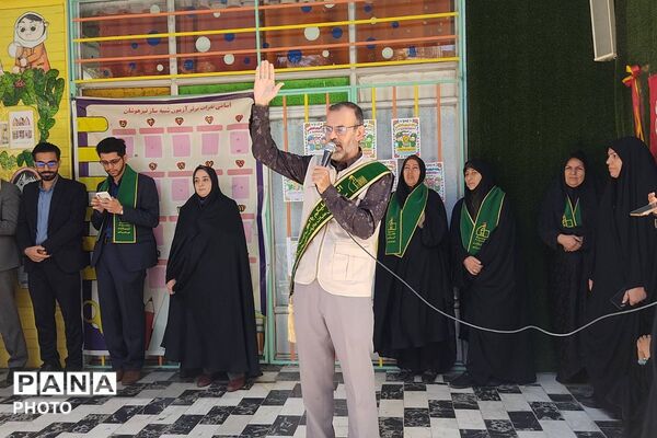 افتتاحیه «دوشنبه های امام حسینی» مدارس ورامین در مدرسه «معرفت نو»