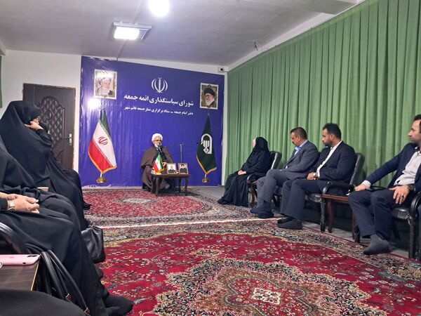 گرامیداشت هفته سواد‌آموزی در شهرستان قائمشهر