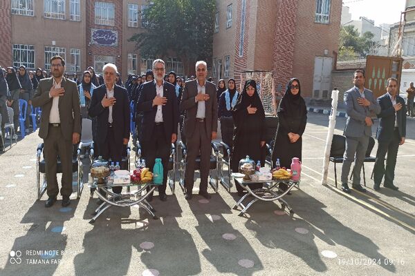 آیین نواختن زنگ استاندارد در هنرستان صدیقه ناظران 