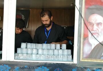 قول‌های زائران تنکمان در مسیر تشییع رهبر شهید