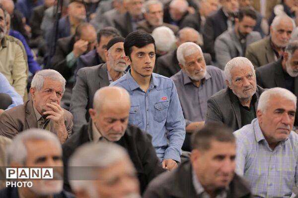 اقامه نماز جمعه شهرستان ساوجبلاغ