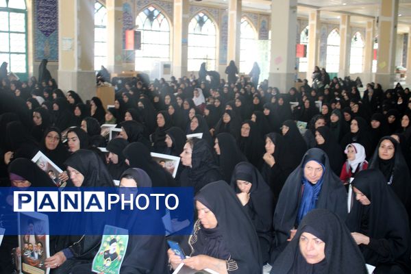 مراسم بزرگداشت شهادت سید‌الشهدا خدمت و شهدا همراه در خرم‌آباد