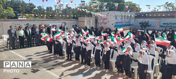 جشن شکوفه ها در دبستان عصمت