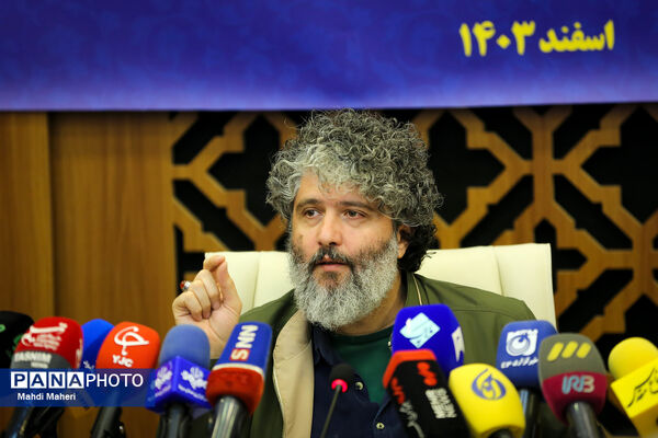 نشست خبری ویژه برنامه‌های نوروز ۱۴۰۴ و ماه مبارک رمضان صدا و سیما