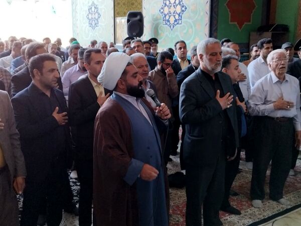 مراسم غبارروبی ضریح مطهر حضرت سلطانعلی(ع) همزمان با میلاد پیامبر(ص) و امام صادق(ع) در مشهد اردهال