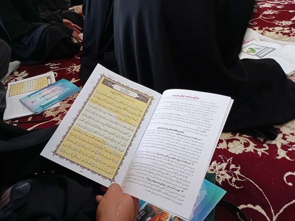 کلاس‌های اوقات فراغت دانش آموزان در روستای نقاب