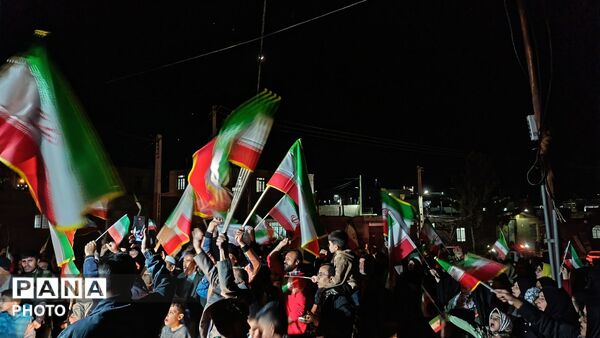 اجتماع عظیم مردم ولایت مدار روستای برزنون شهرستان نیشابور