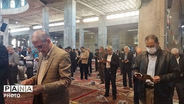 قرائت دعای استغاثه به امام زمان (ع) در مسجد جامع نیشابور 