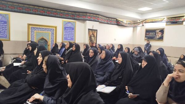 اولین همایش توانمندسازی آموزگاران در بازشناسی خط قرآن درسی و شیوه‌های نوین آموزش کشور در آذربایجان شرقی