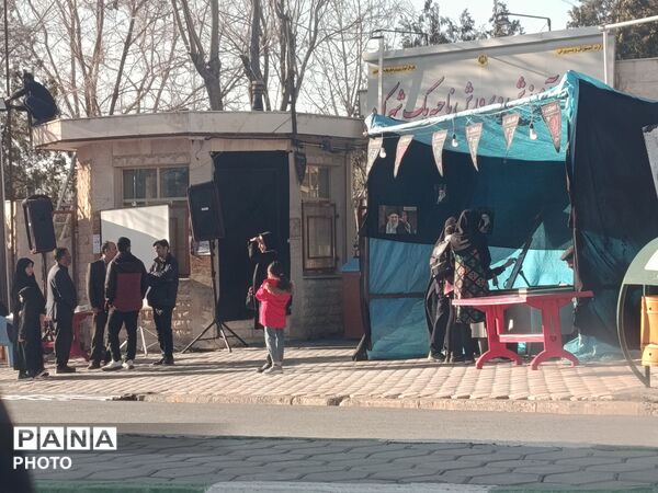 برپایی موکب در ناحیه یک همراه با برنامه‌هایی برای کودکان 