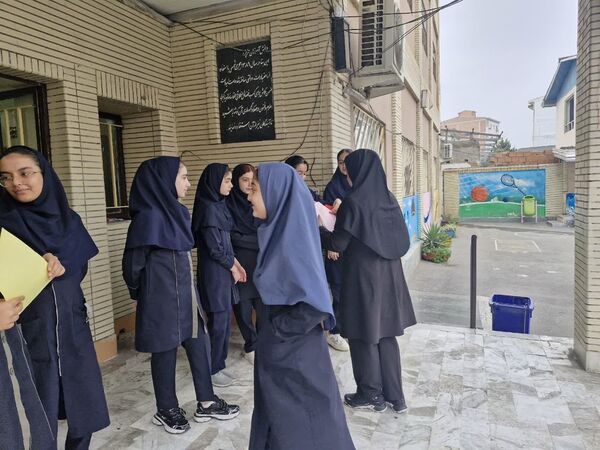 جشن روز جهانی دختر در دبیرستان بهار آزادی قائمشهر