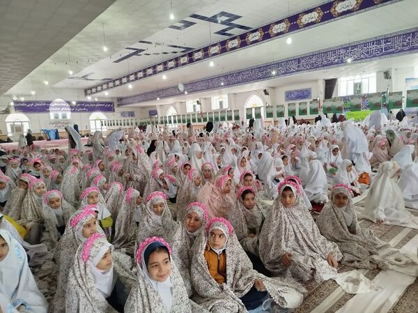 جشن تکلیف دانش‌آموزان دختر پایه سوم شیروان