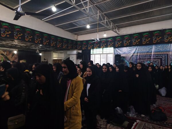 اعزام دانش‌آموزان دختر آشخانه به اردوی راهیان نور
