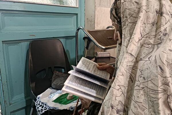 حضور پرشور دانش‌آموزان و فرهنگیان در نماز جمعه این هفته شهرستان ورامین