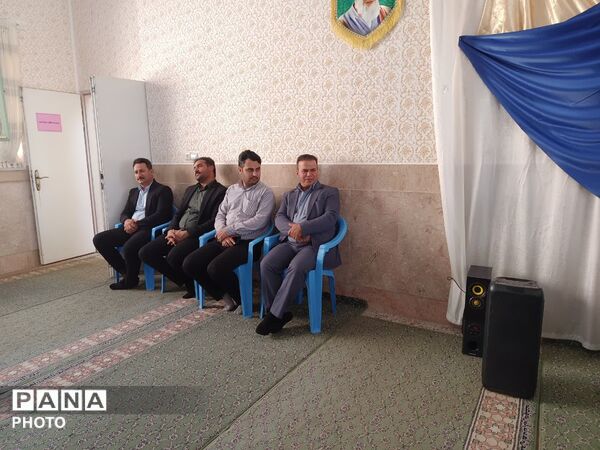 تجلیل از رتبه های برتر آموزشگاه خلیج فارس مروست