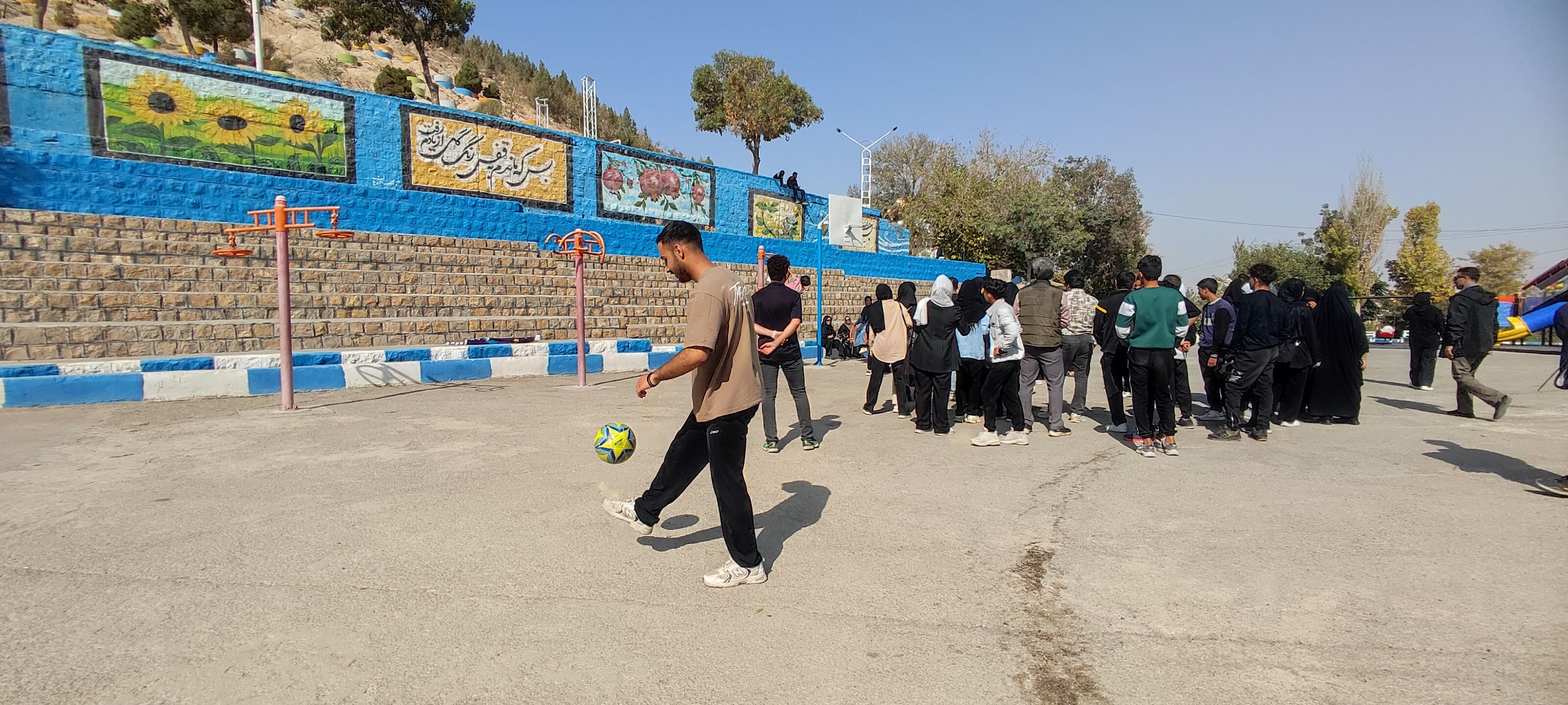 همایش همگانی پیاده‌روی خانواده بزرگ دانشگاه آزاد اسلامی شهرستان شیروان