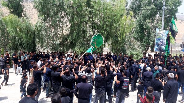 عزاداران حسینی، خیابان‌ها را غرق لبیک یا حسین کردند