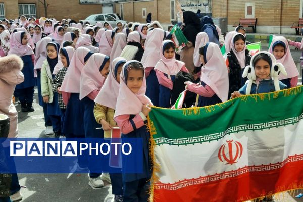 از کلاس درس تا شکوه انقلاب؛ شور دانش آموزی،  شور فجر