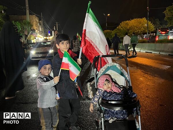 حضور کودکان در تجمعات مردمی