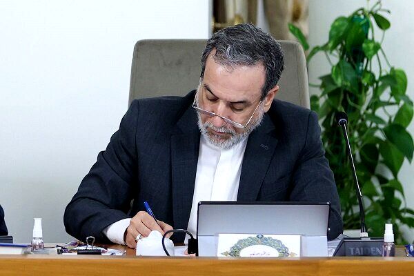 پیام عراقچی پیش از شروع مذاکرات؛ قاطعانه بر حقوق خود ایستاده‌ایم