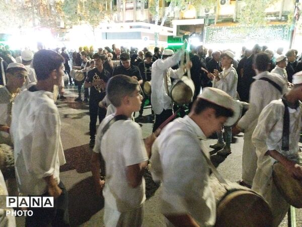 مشهد الرضا میزبان زائران وعزاداران 