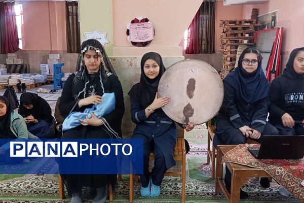 تجلی هنر و خلاقیت دانش‌آموزی در دبیرستات حضرت رقیه ورامین