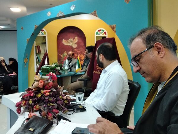 رونمایی پویش ملی کتابخوانی مهمان حرم 
