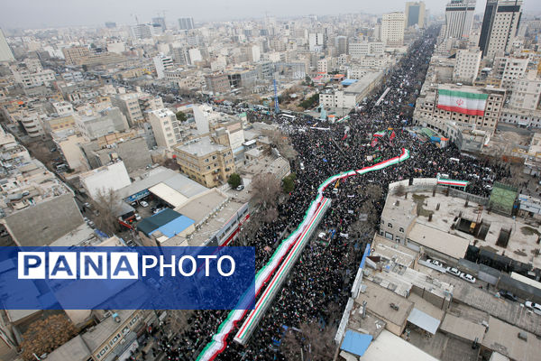 شکوه 22 بهمن مشهد مقدس از نمای هوایی