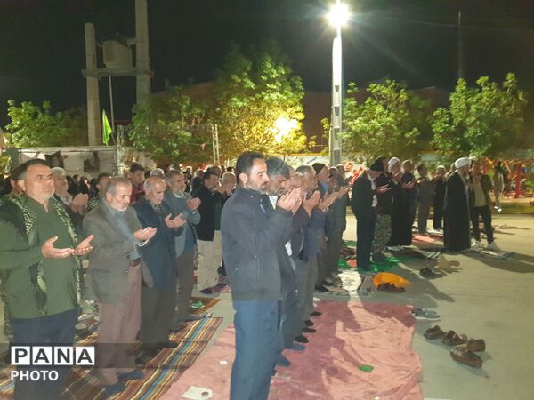 یکن‌آباد غرق در نور دعا؛ برگزاری مراسم نماز استغاثه به امام عصر(عج)