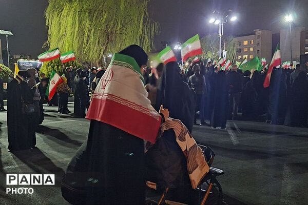 تجمع مردمی در راستای بیعت با رهبر جدید و تقویت جبهه حق در میدان نماز شهرری