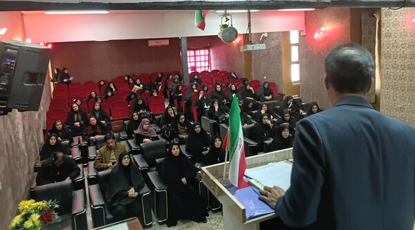کارگاه آموزشی برای پیشتازان شهرستان سلسله با حضور مربیان پرشور