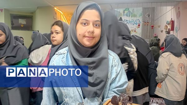 جشنواره کیک و دسر و شیرینی در مدرسه حضرت معصومه(ص) در اسلامشهر