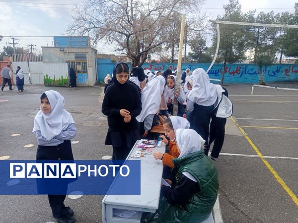 بازارچه مادر دختر در دبستان سمیه