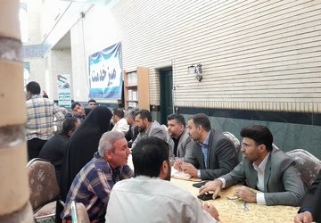 برپایی میز خدمت در نماز جمعه موجب ارتباط مستقیم مردم با مسئولین و تسریع در رسیدگی به مسائل مردم می‌شود