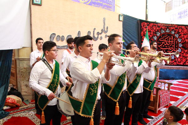 حضور خادمان رضوی در اعتکاف دانش‌آموزی فهرج