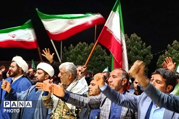 دیشموکی‌ها همچنان پای کار انقلاب