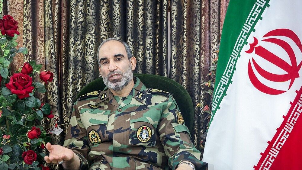 بسیجیان پرچم‌دار جهاد تبیین هستند