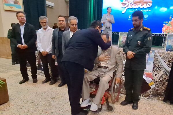 آیین بزرگداشت مقام شهدا و تجلیل از خانواده شهدا و ایثارگران 