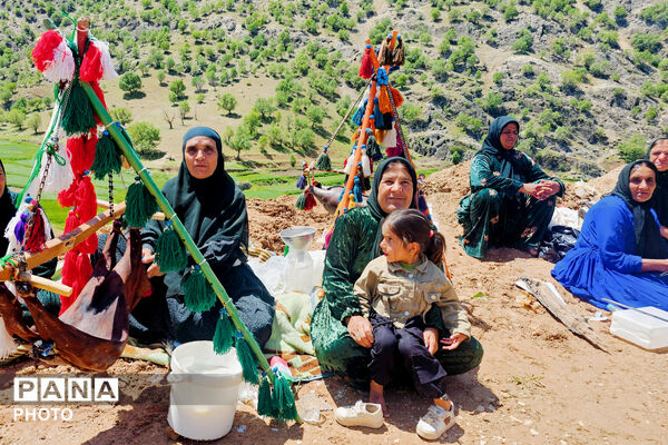 مهمان نوازی مردم انقلابی و غیور روستای پل بریده از مسئولین و رزمندگان