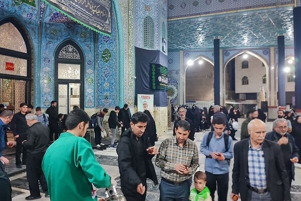 شهریار غرق در عطر فاطمی شد