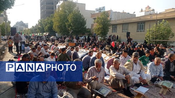 برگزاری جشن ولادت حضرت محمد مصطفی(ص) و امام جعفر صادق (ع)در شهر یاسوج 