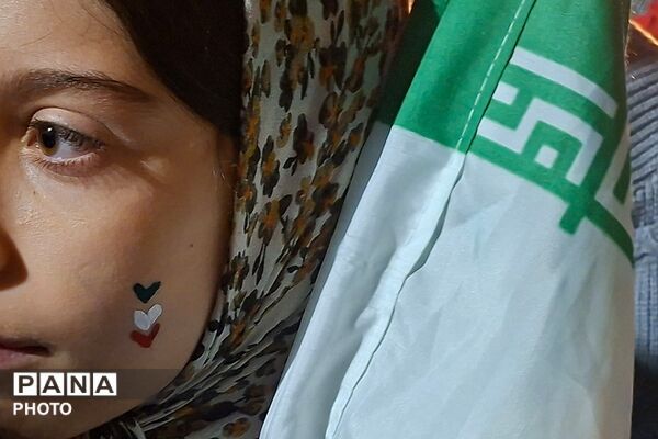 سی شب کنار هم در تجمعات خونخواهی رهبر شهید