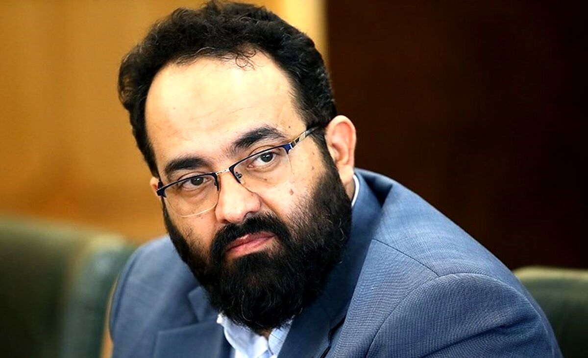 رهبری، حضور مردم را در خط مبارزه اقتصاد مقاومتی می‌دانند